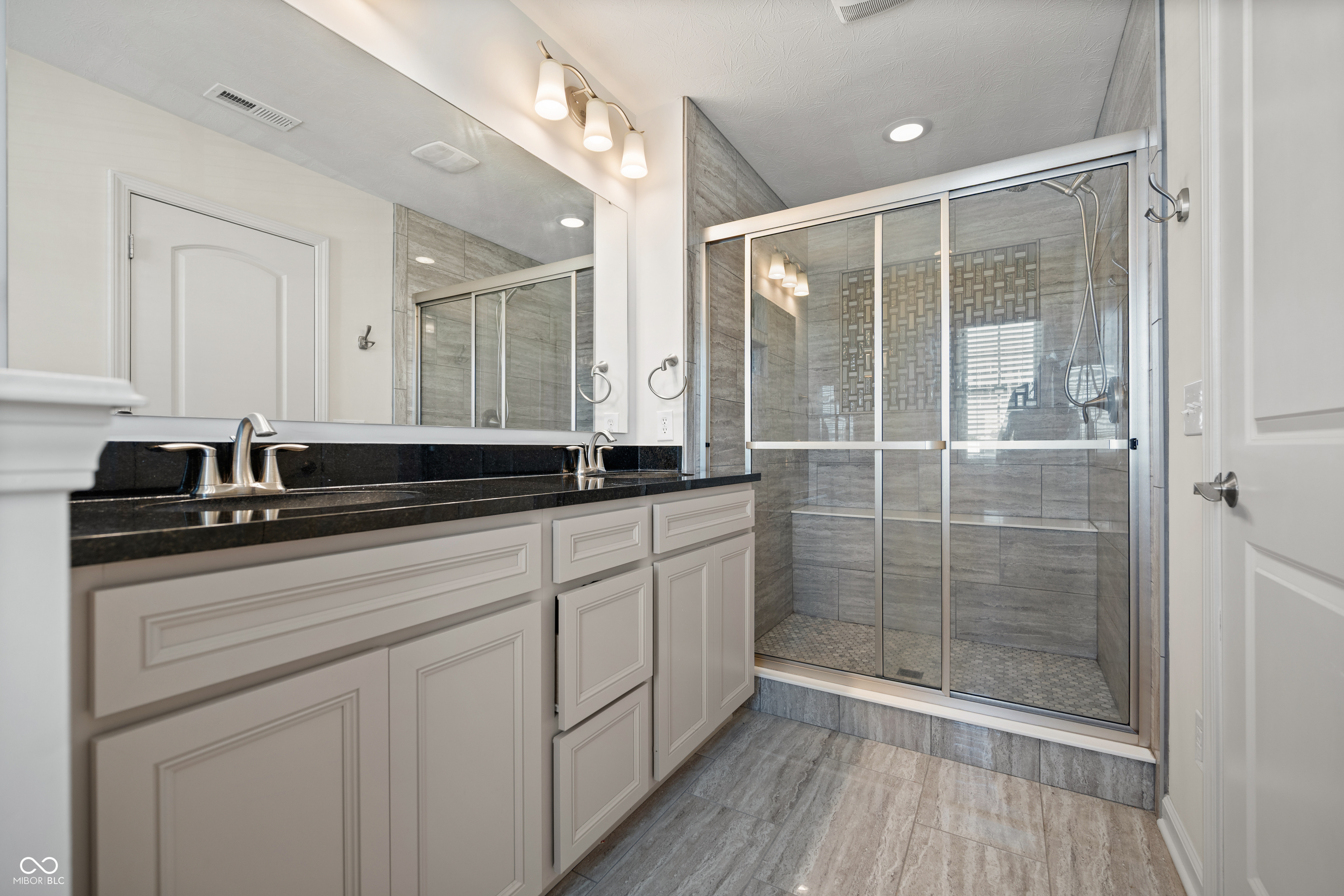 12759 Apsley Lane Carmel, IN 46032 - Photo 19 of 39