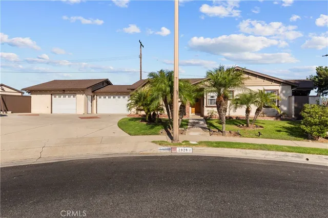a view of a house with a outdoor space