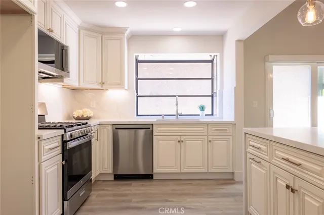 $1,089,000 | 28525 Barbosa, Mission Viejo, CA 92692