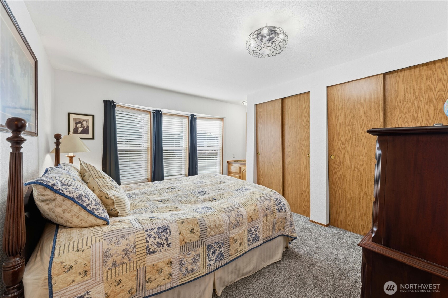 1352 Rancho Villa Walla Walla, WA 99362 - Photo 32 of 35 a bedroom with a bed and a window