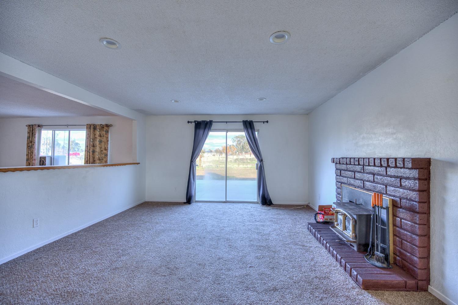 16935 La Canada Road Madera, CA 93636 - Photo 11 of 25 Gallery Image 11