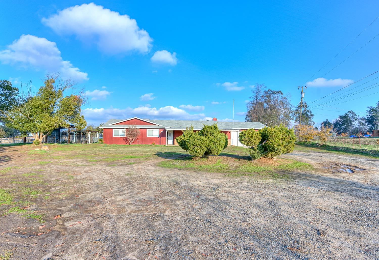 16935 La Canada Road Madera, CA 93636 - Photo 2 of 25 Gallery Image 2
