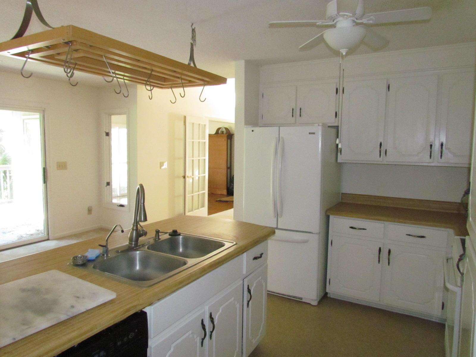 13 Gun Bluff Road Edisto Beach, SC 29438 - Photo 13 of 17 IMG_1364