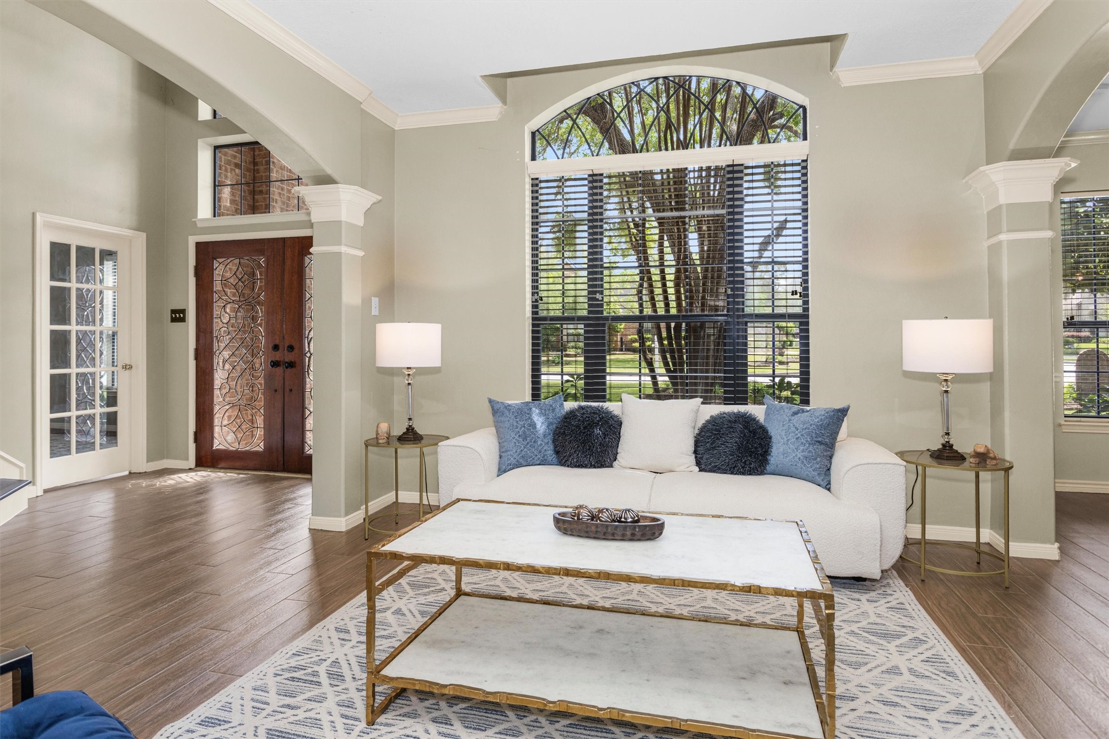 14134 Pollux Court Tomball, TX 77375 - Photo 11 of 50 Check out these windows