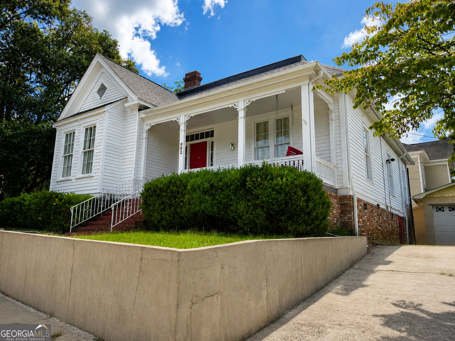 992 Spring Street Macon, GA 31201 - Photo 2 of 13 Gallery Image 2
