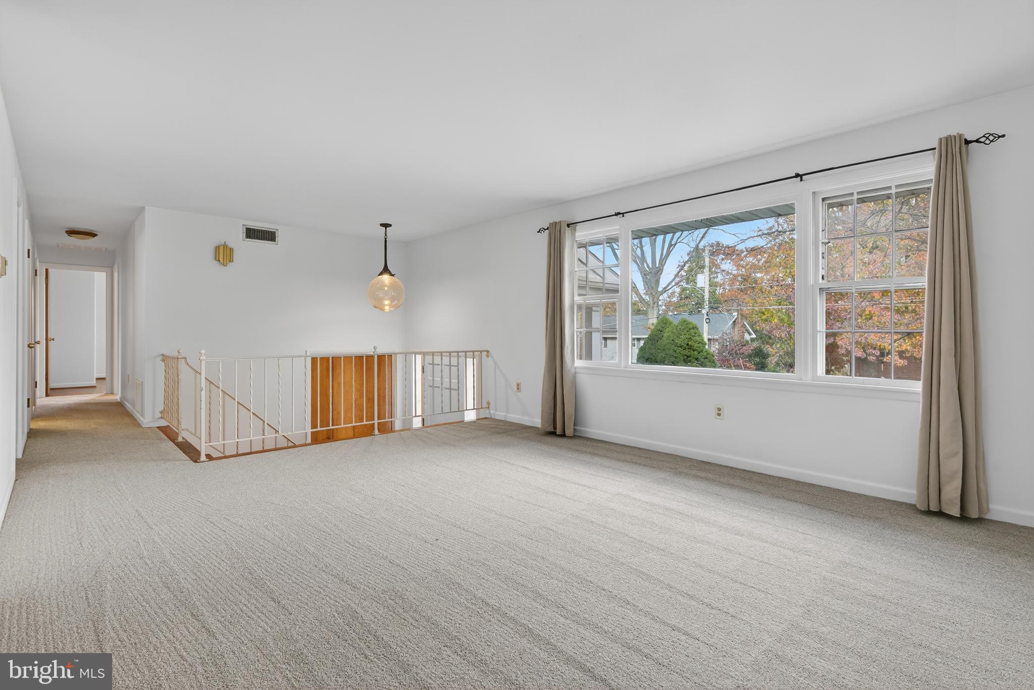 11 Wolf Road Akron, PA 17501 - Photo 9 of 38 an empty room with windows