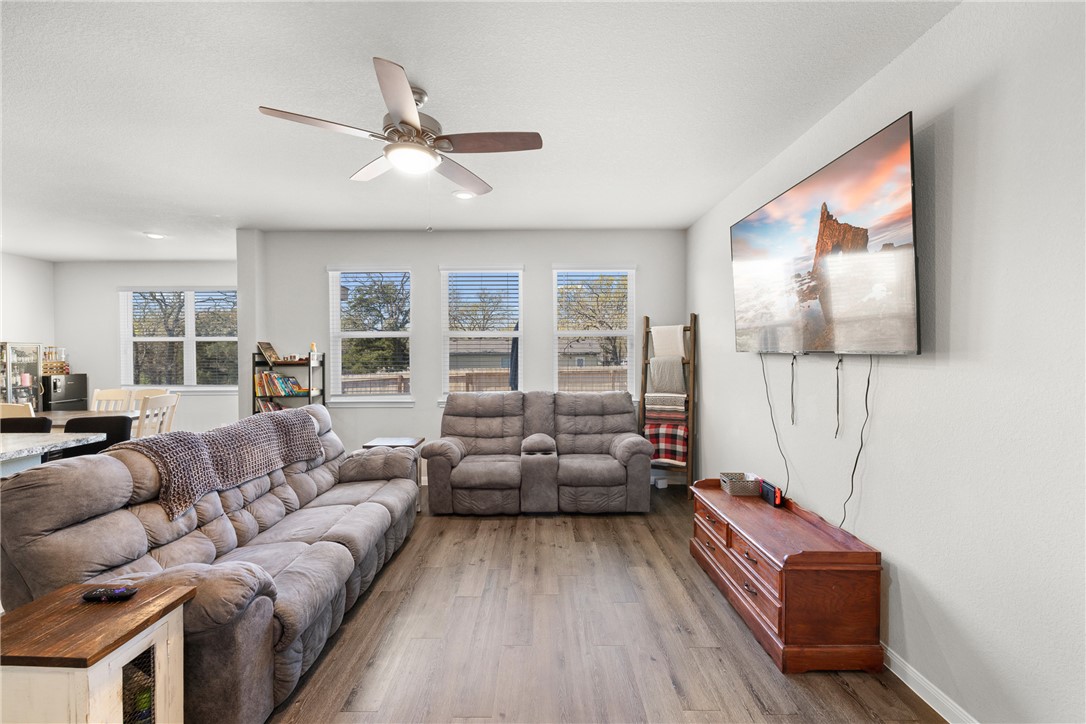 943 Harper Lane Bryan, TX 77803 - Photo 6 of 35