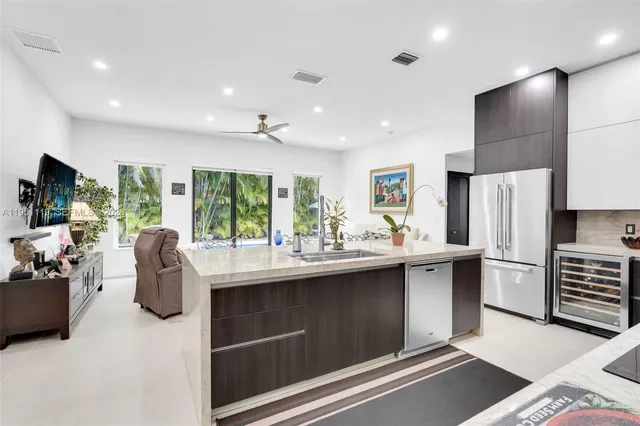 $816,000 | 15977 Southwest 141st Street, Miami, FL 33196