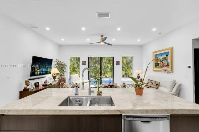 $816,000 | 15977 Southwest 141st Street, Miami, FL 33196