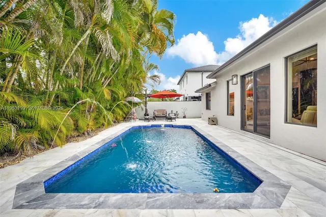 $816,000 | 15977 Southwest 141st Street, Miami, FL 33196