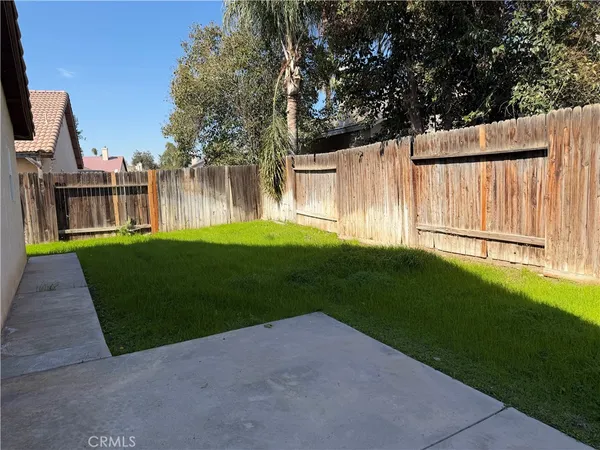 $2,500 | 6714 Mountain Iron Drive, Bakersfield, CA 93313