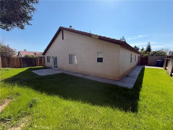 $2,500 | 6714 Mountain Iron Drive, Bakersfield, CA 93313