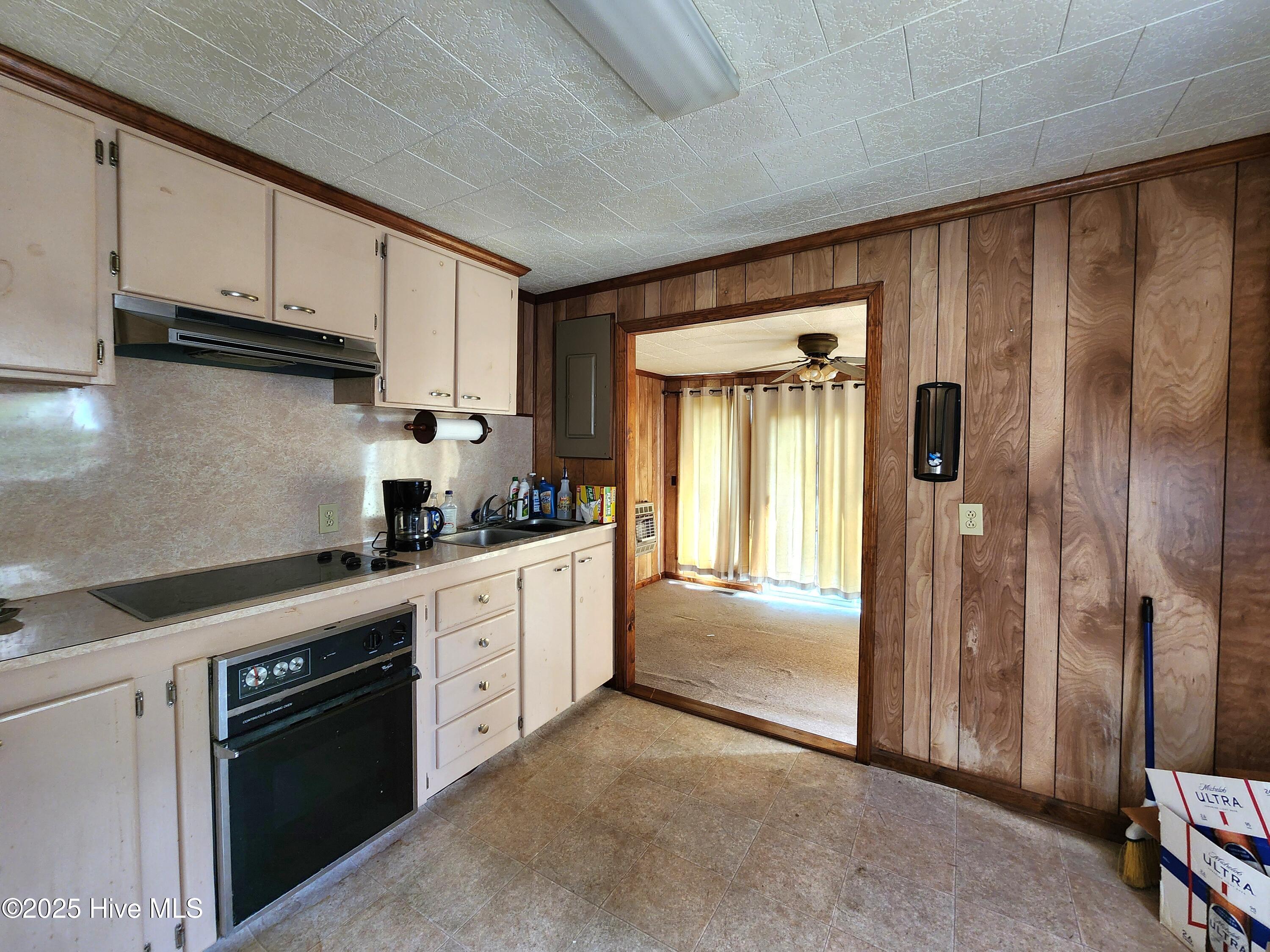 805 Taylor Street Windsor, NC 27983 - Photo 11 of 13 20250814_104655