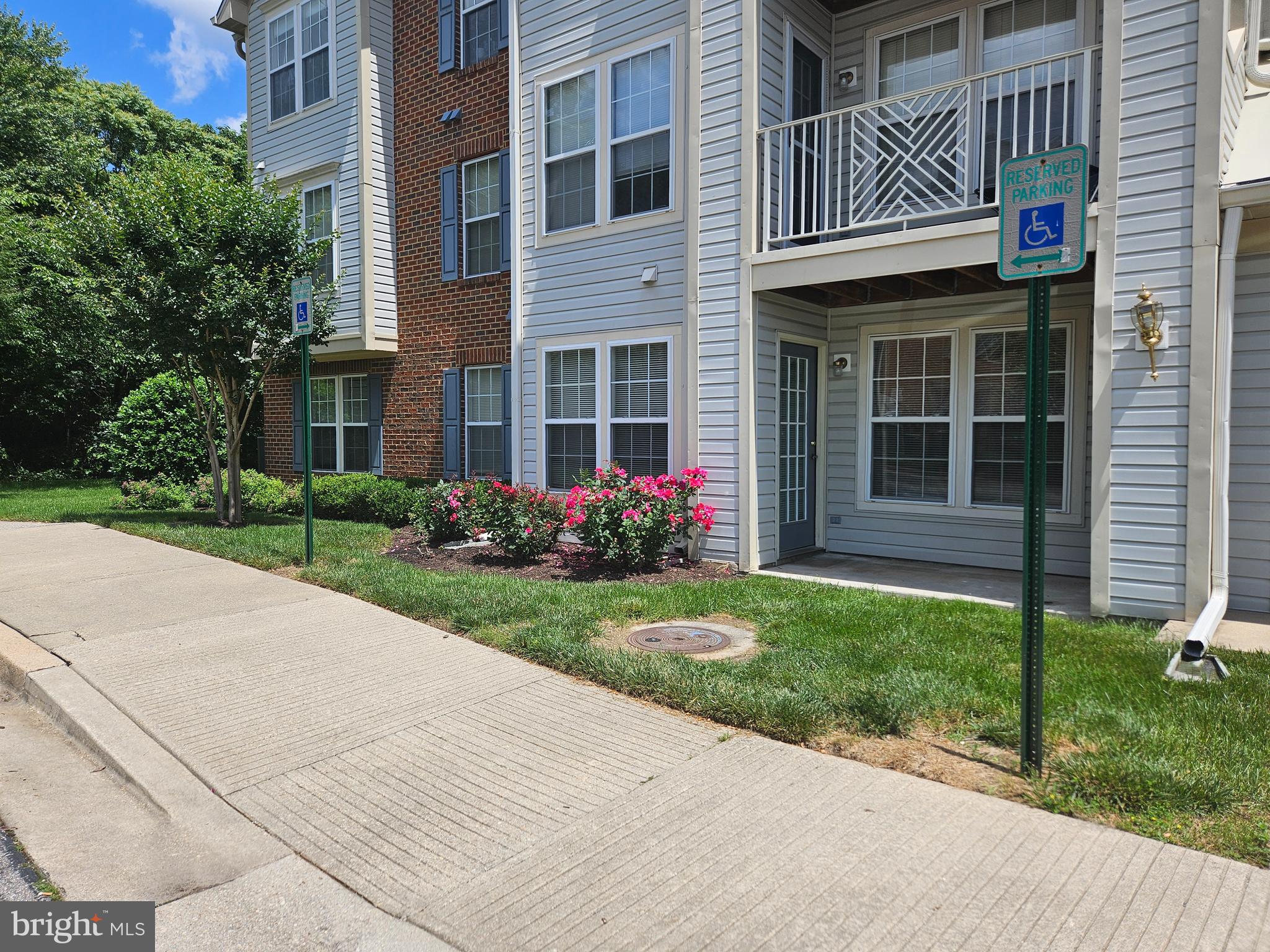 685 Winding Stream Way, Unit 101 Odenton, MD 21113 - Photo 2 of 4 Gallery Image 2