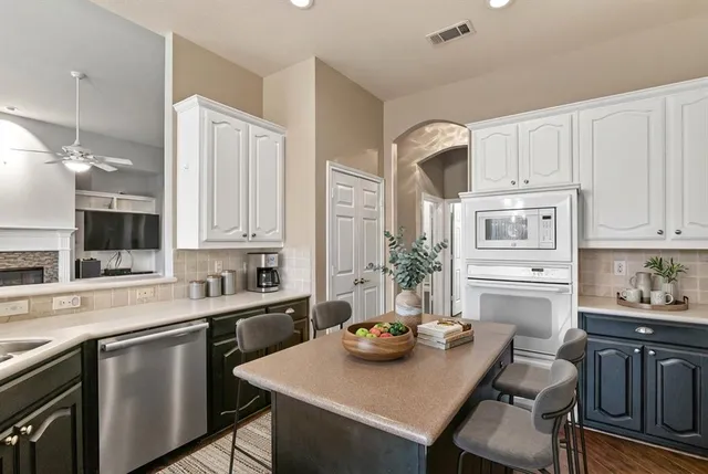 $625,000 | 1501 Oakhollow Drive, Corinth, TX 76210