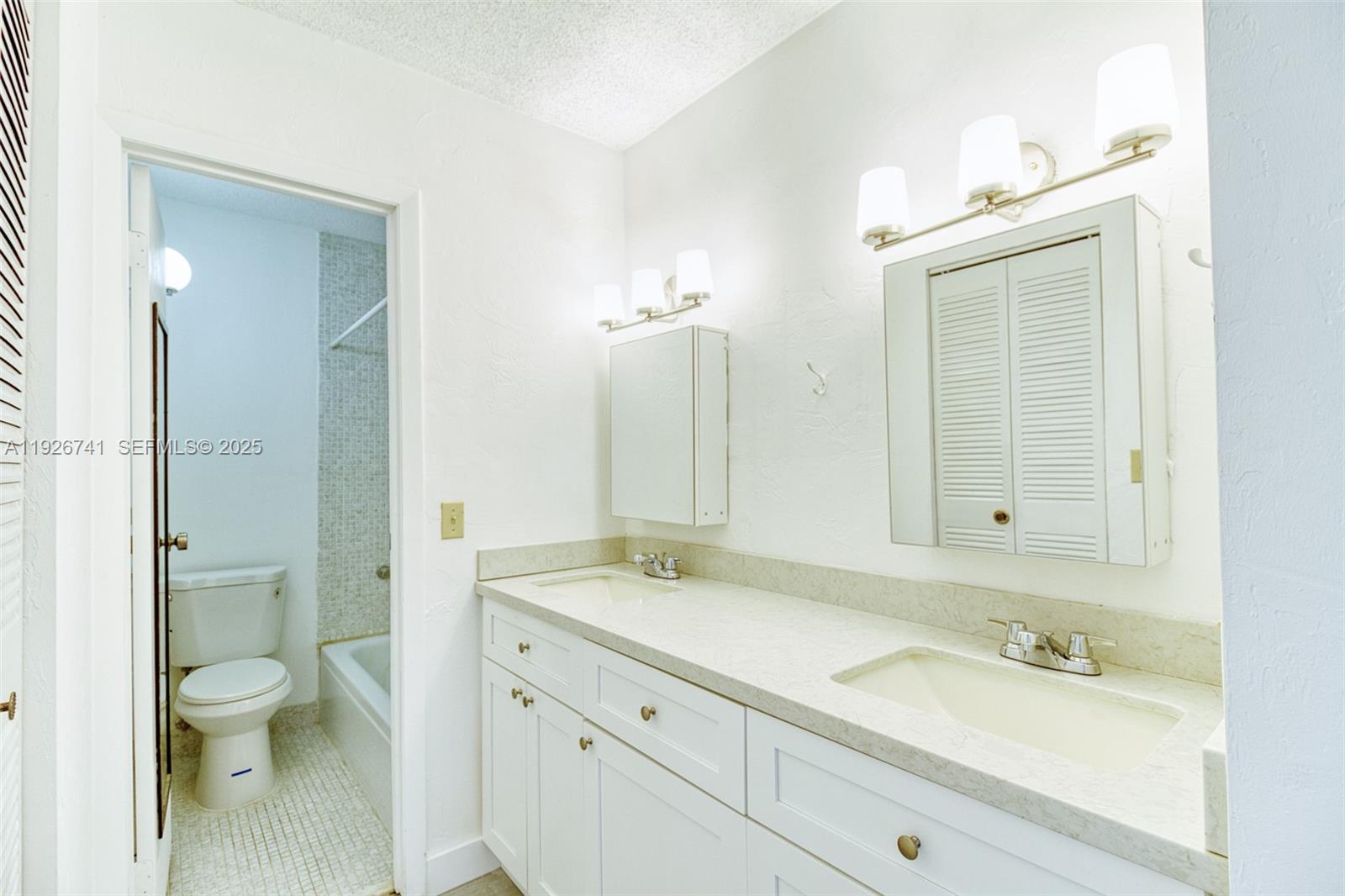 5209 Southwest 40th Avenue, Unit 51 Dania Beach, FL 33314 - Photo 18 of 22