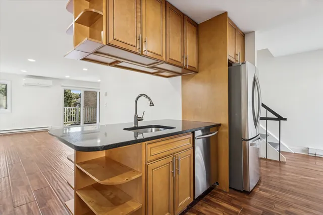 $3,895 | 61 Rock Spring Road, Unit 37, Stamford, CT 06906