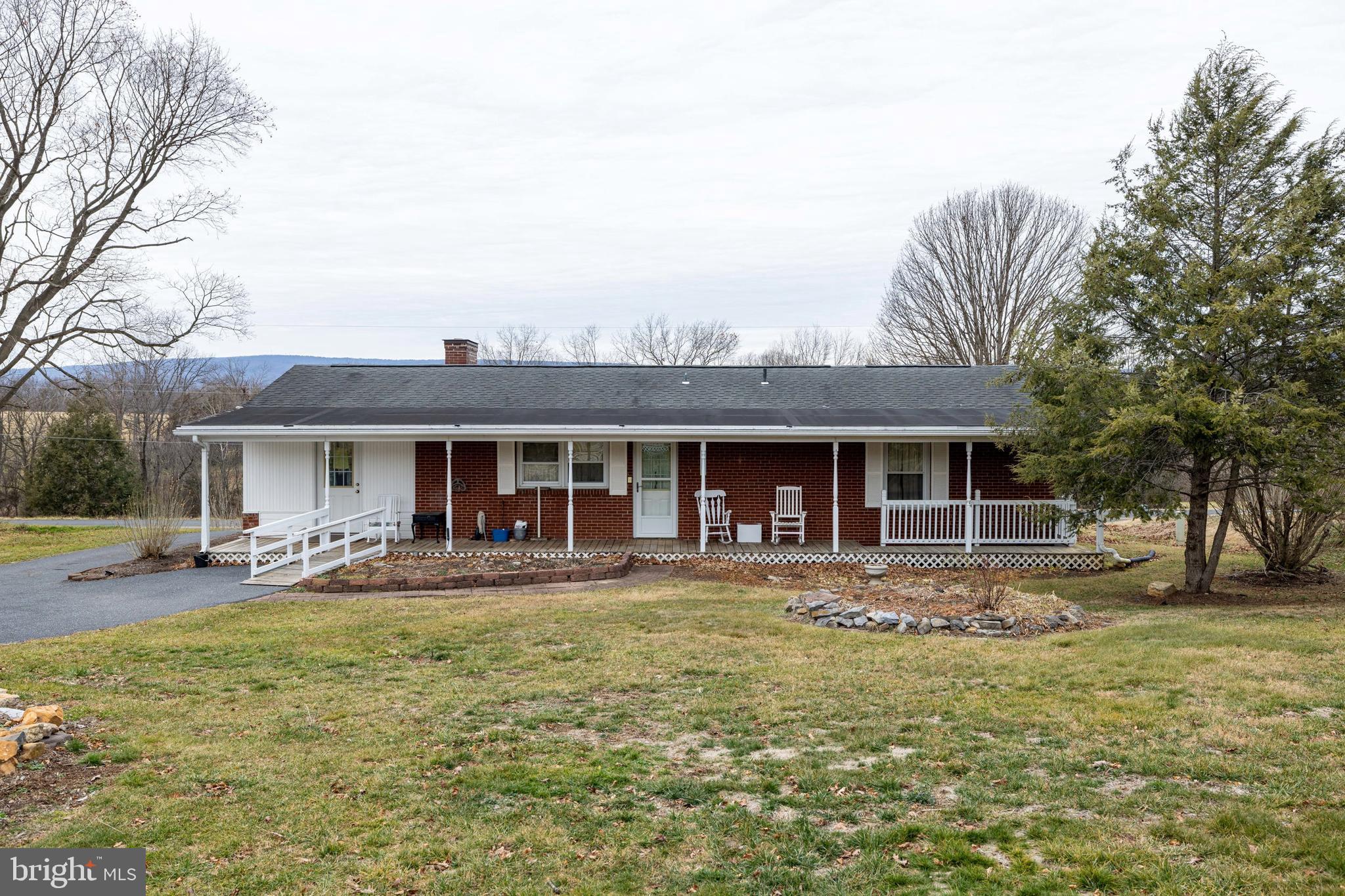 5009 Mill Creek Road Luray, VA 22835 - Photo 42 of 87 a front view of a house with garden