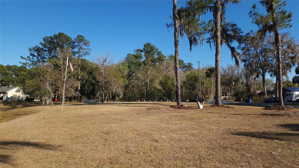 1628 River Road Astor, FL 32102 - Photo 10 of 16