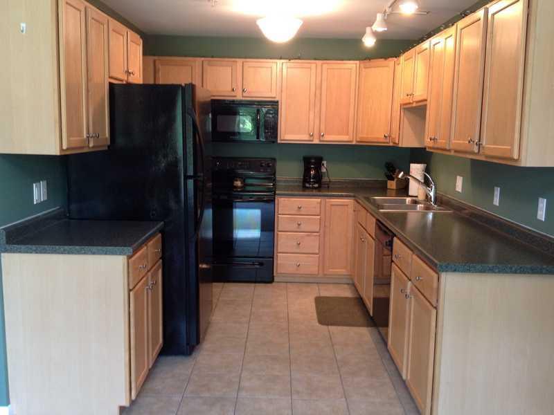 9 Cascade Road, Unit 1A Old Orchard Beach, ME 04064 - Photo 9 of 21 Kitchen.