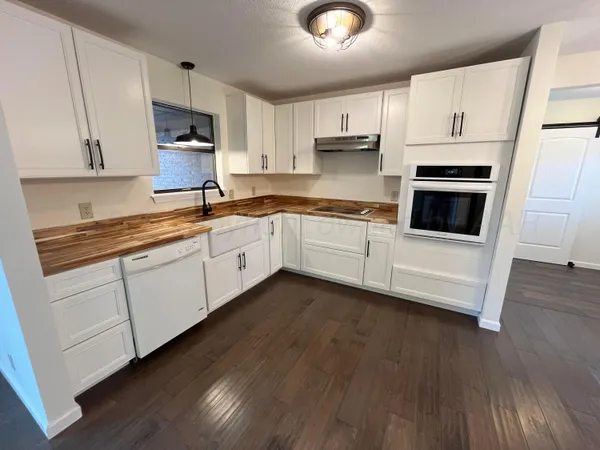 $220,000 | 203 Ave I Southeast, Childress, TX 79201