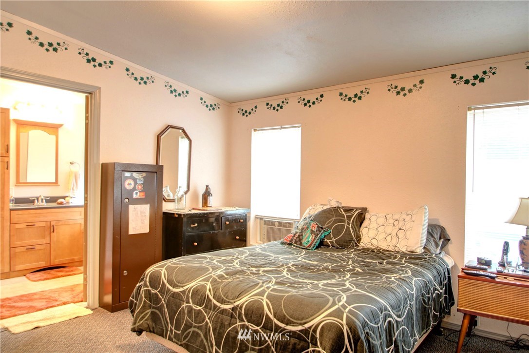 11202 Grandview Road Arlington, WA 98223 - Photo 12 of 25 Gallery Image 12