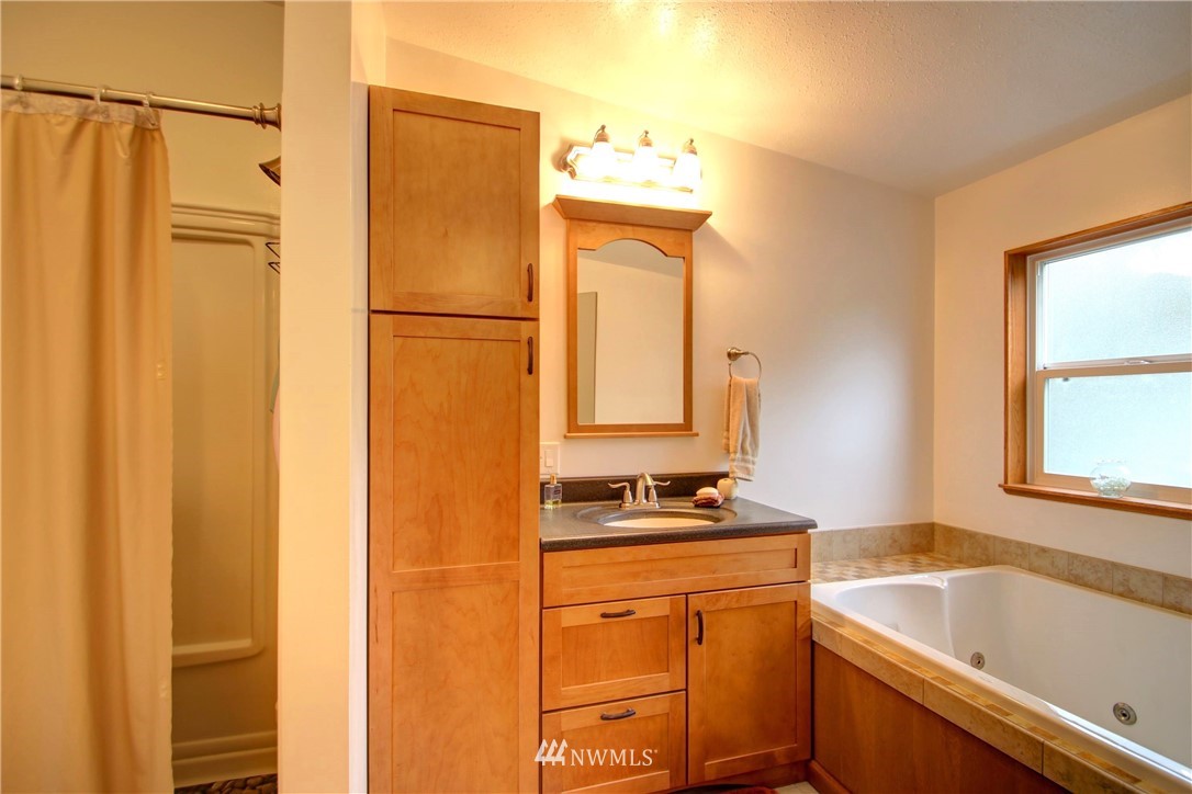 11202 Grandview Road Arlington, WA 98223 - Photo 14 of 25 Gallery Image 14