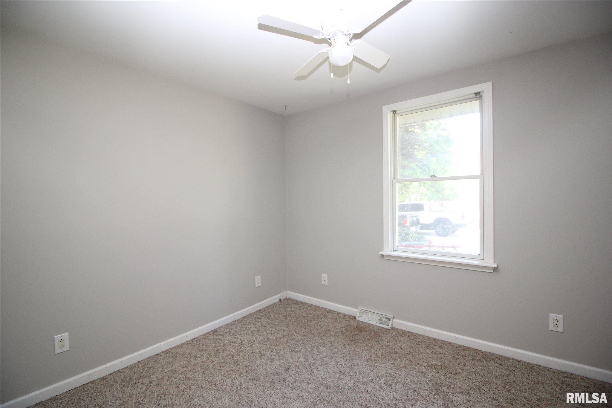 2309 South 10th Street Springfield, IL 62703 - Photo 8 of 11
