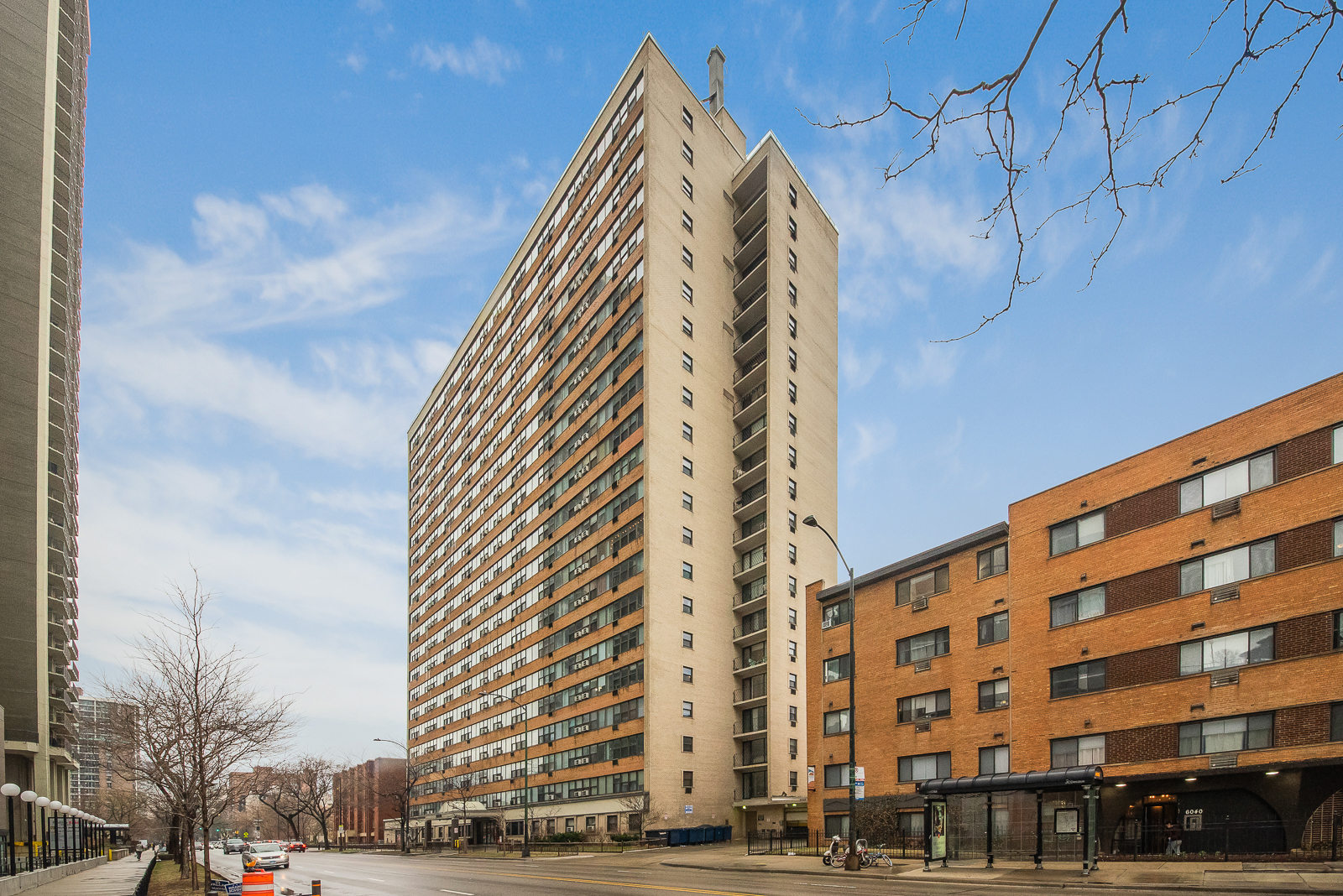 6030 North Sheridan Road, Unit 406 Chicago, IL 60660 - Photo 1 of 7