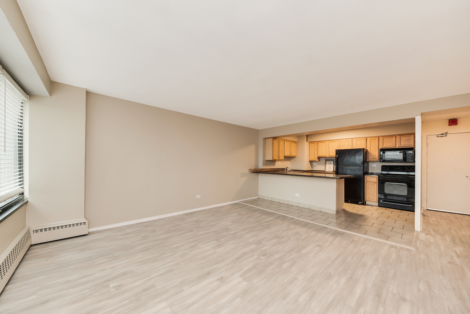 6030 North Sheridan Road, Unit 406 Chicago, IL 60660 - Photo 5 of 7