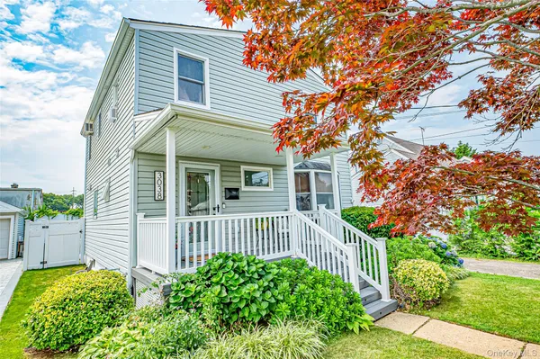 $724,999 | 3038 Lowell Avenue, Wantagh, NY 11793