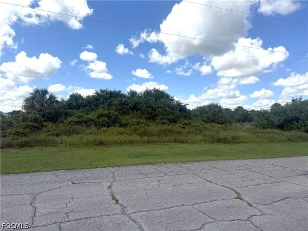 $27,500 | 3072 East Briarwood Circle, LaBelle, FL 33935