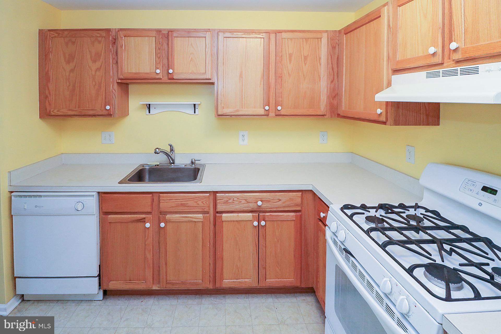 105 Natalie Road Delran, NJ 08075 - Photo 8 of 17 Gallery Image 8