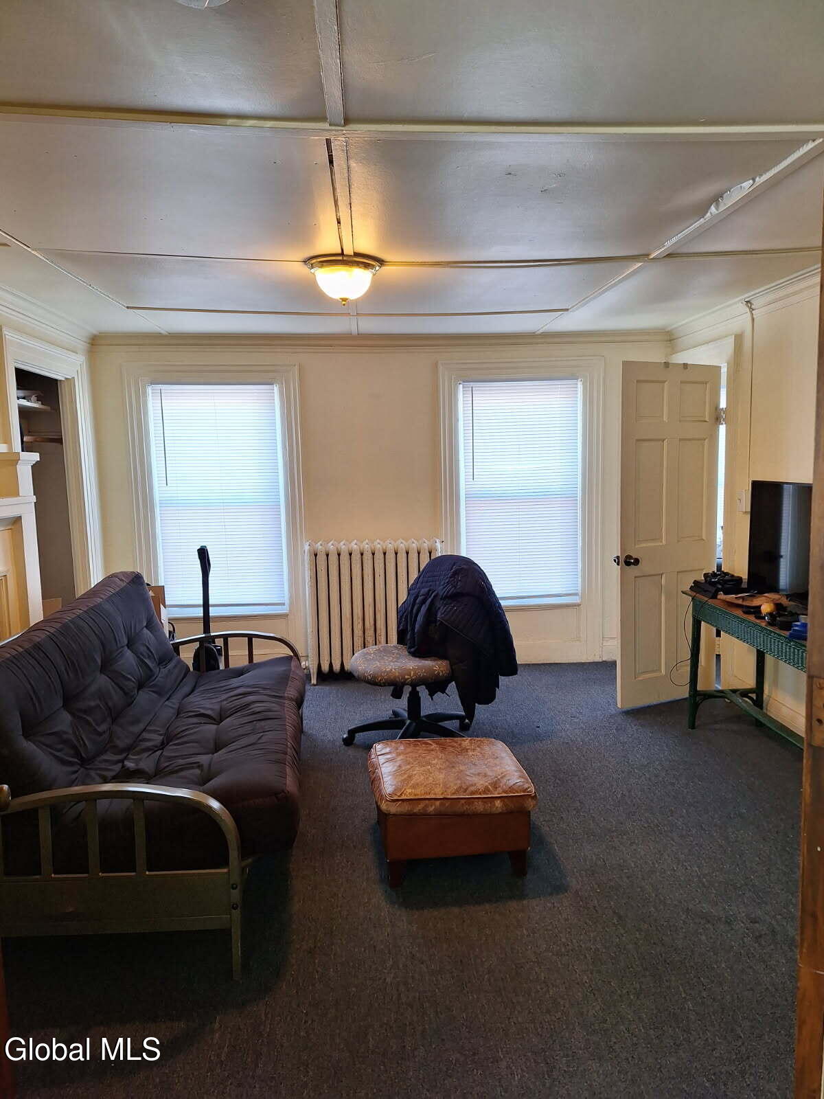 65 13th Street Troy, NY 12180 - Photo 13 of 37 65 13th st 2nd fl living room