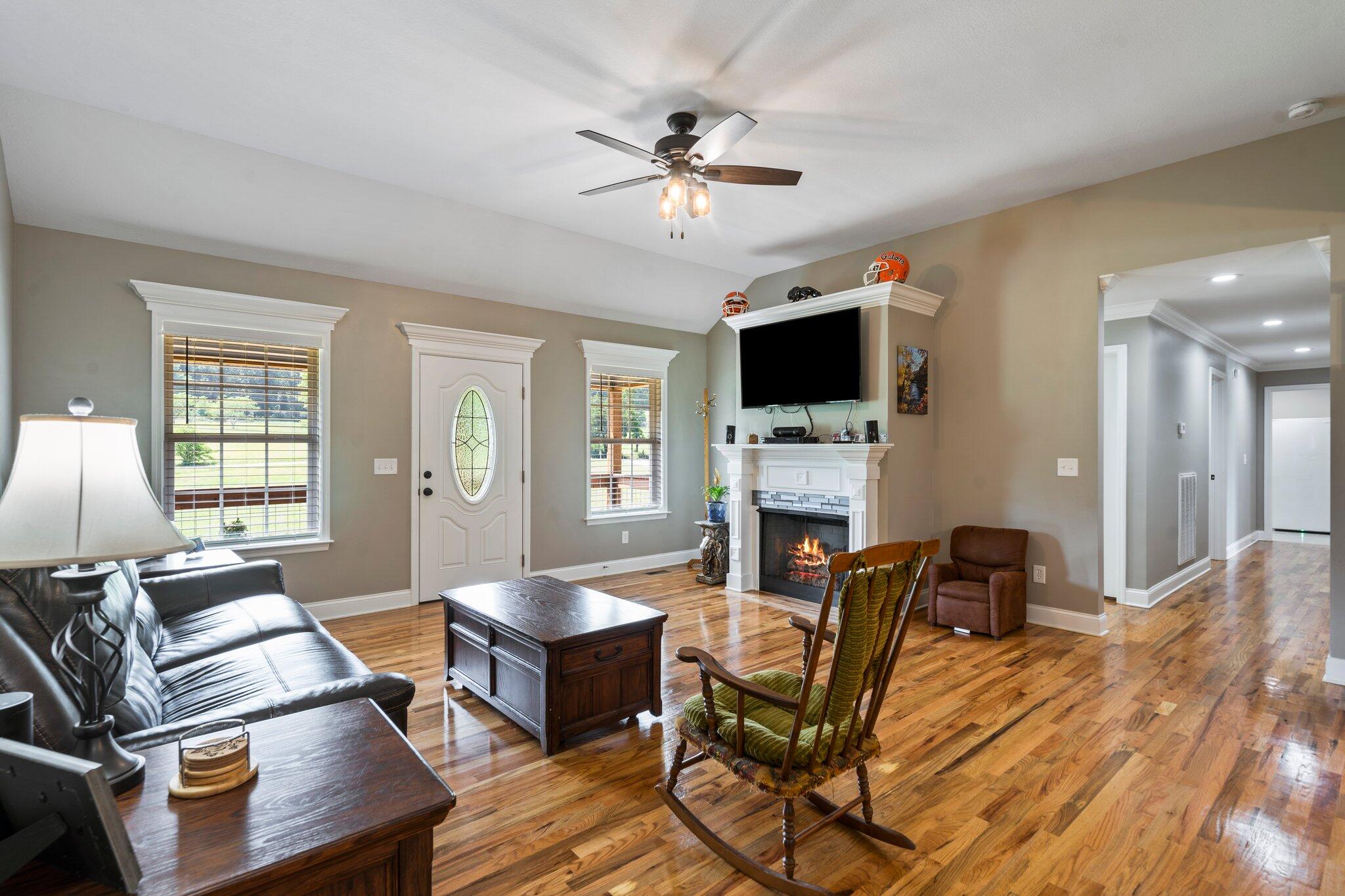 701 Red Hill Valley Road Southeast Cleveland, TN 37323 - Photo 2 of 41 2-web-or-mls-DSC00323