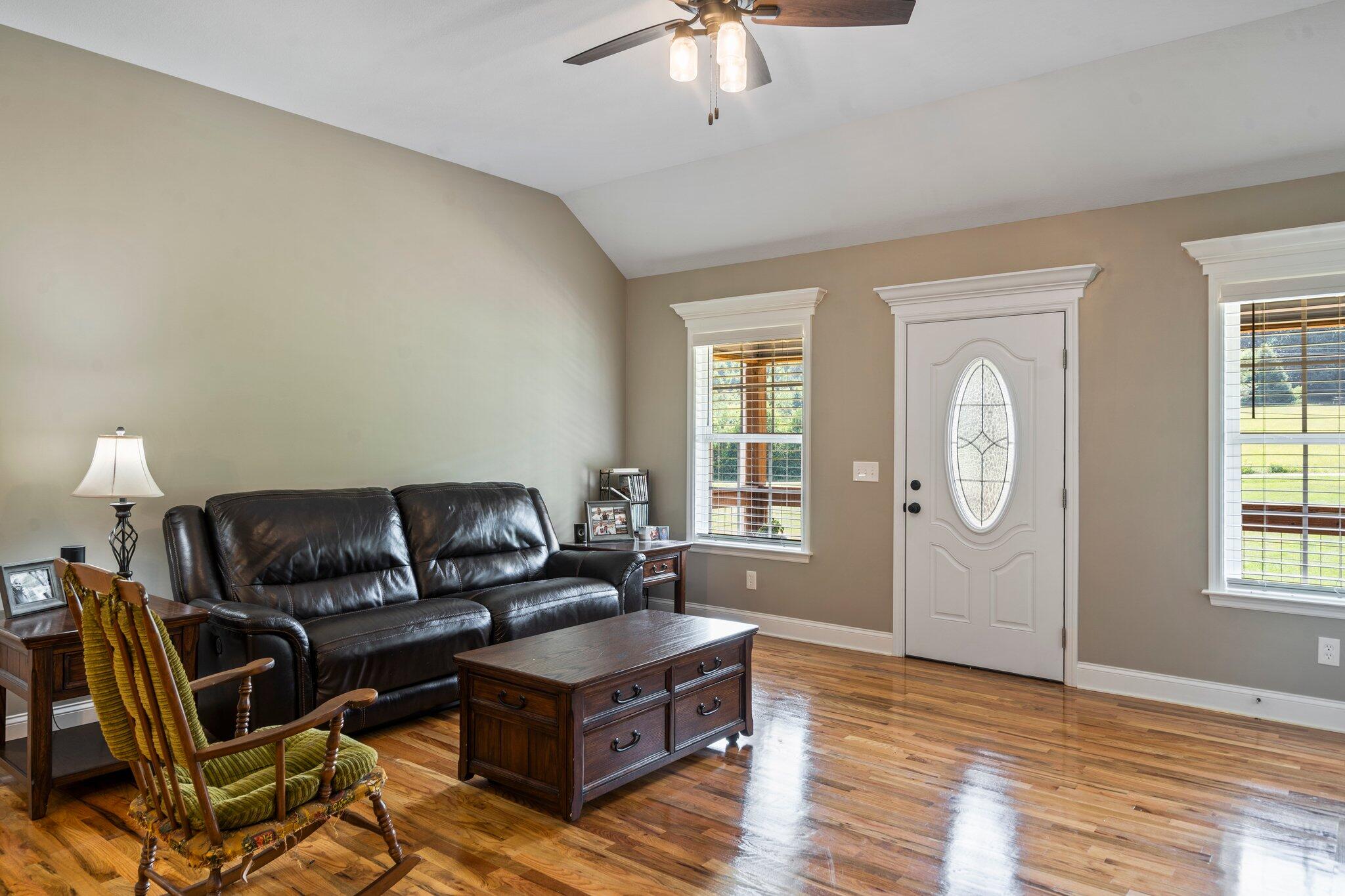 701 Red Hill Valley Road Southeast Cleveland, TN 37323 - Photo 3 of 41 3-web-or-mls-DSC00331