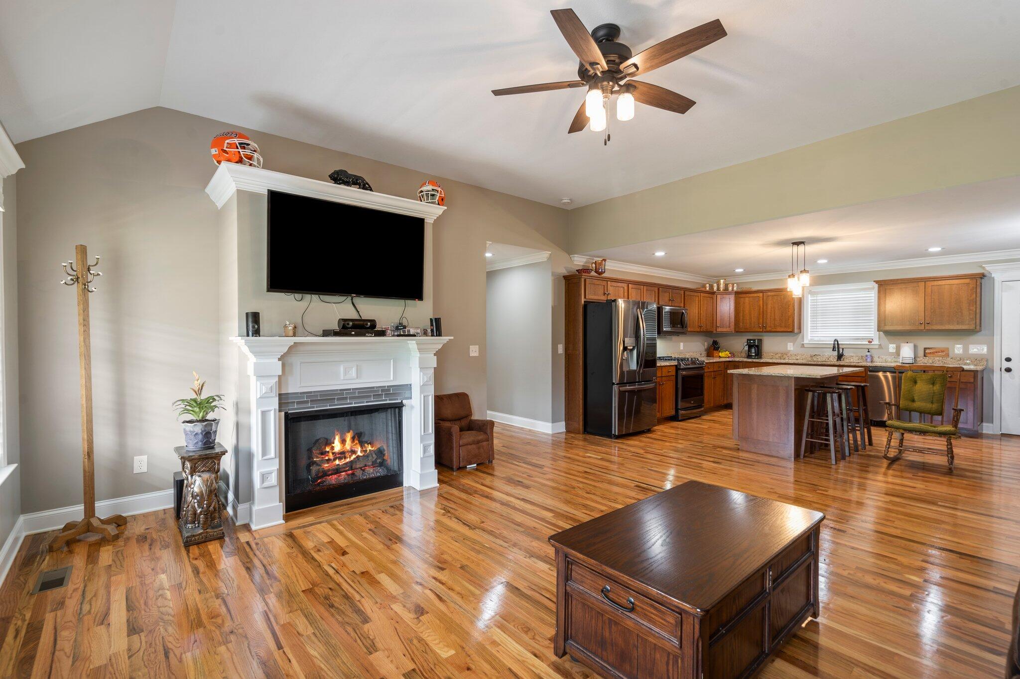 701 Red Hill Valley Road Southeast Cleveland, TN 37323 - Photo 6 of 41 6-web-or-mls-DSC00368