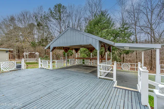 $290,000 | 3471 Pleasant Hill Road, Lena, MS 39094