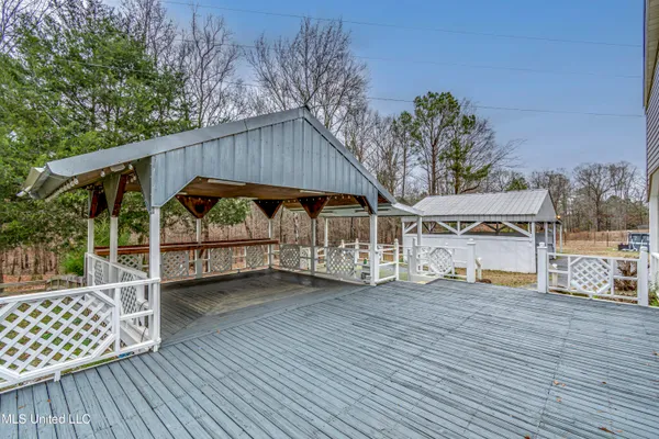$290,000 | 3471 Pleasant Hill Road, Lena, MS 39094