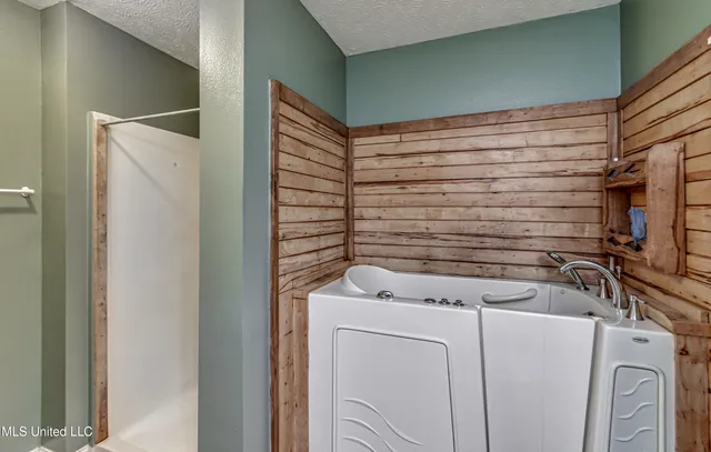 $290,000 | 3471 Pleasant Hill Road, Lena, MS 39094