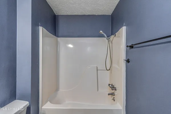 $290,000 | 3471 Pleasant Hill Road, Lena, MS 39094