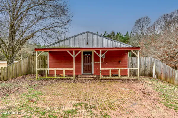 $290,000 | 3471 Pleasant Hill Road, Lena, MS 39094