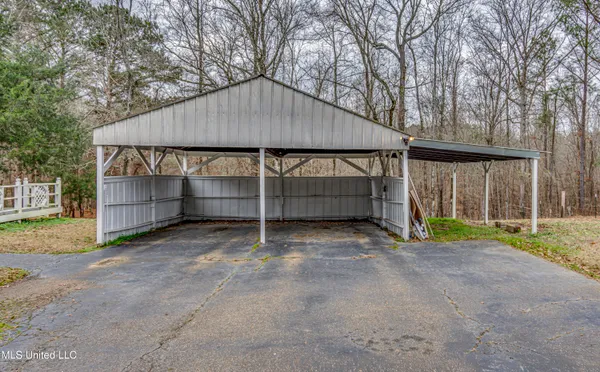 $290,000 | 3471 Pleasant Hill Road, Lena, MS 39094