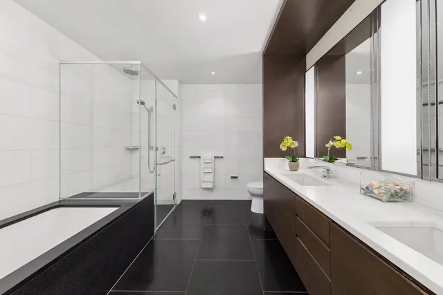 $9,950 | 50 Riverside Boulevard, Unit 11J | Upper West Side