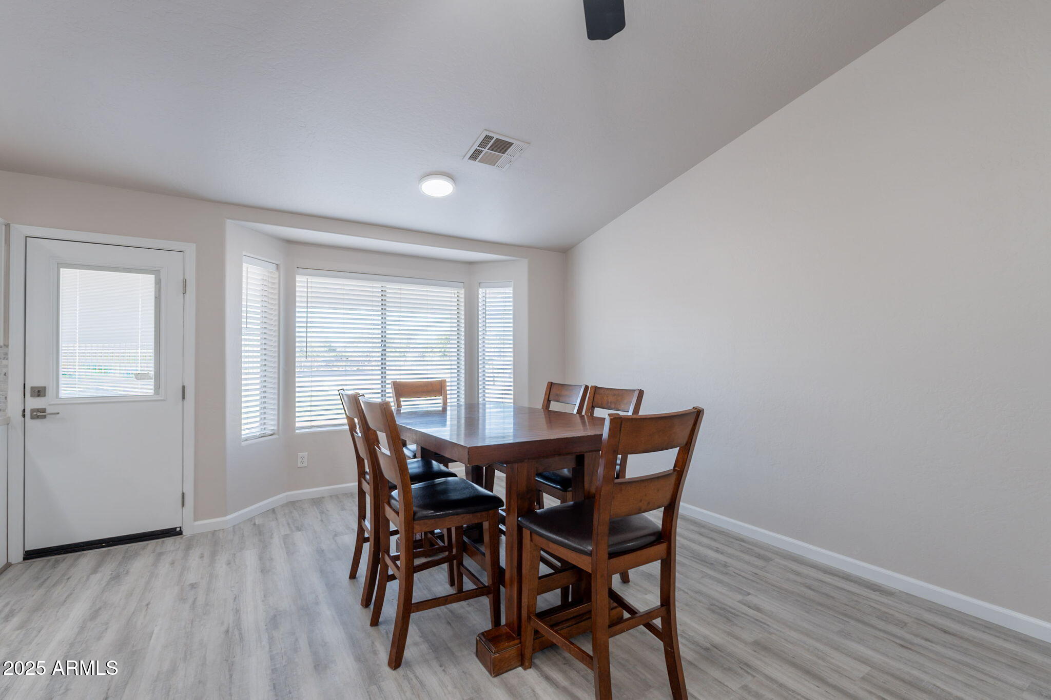 526 West Magma Road San Tan Valley, AZ 85143 - Photo 13 of 57 10-web-or-mls-Magma-10