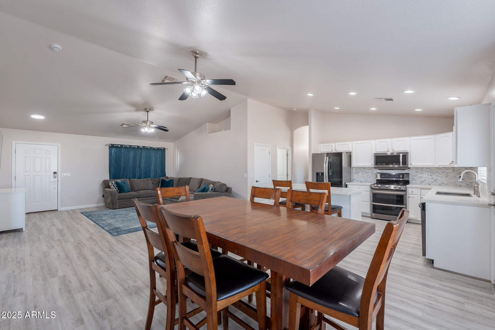 526 West Magma Road San Tan Valley, AZ 85143 - Photo 14 of 57 11-web-or-mls-Magma-11