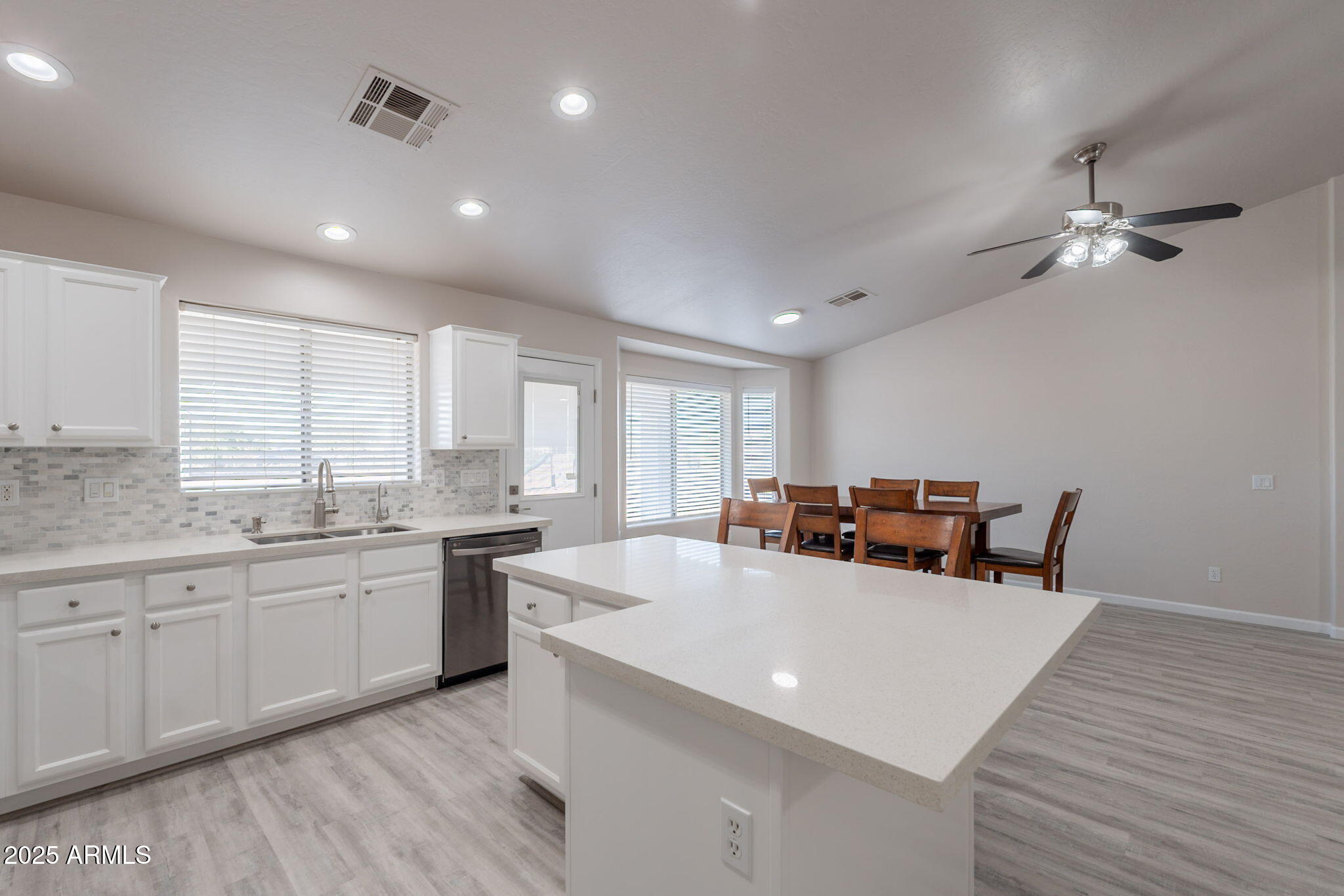 526 West Magma Road San Tan Valley, AZ 85143 - Photo 18 of 57 16-web-or-mls-Magma-16