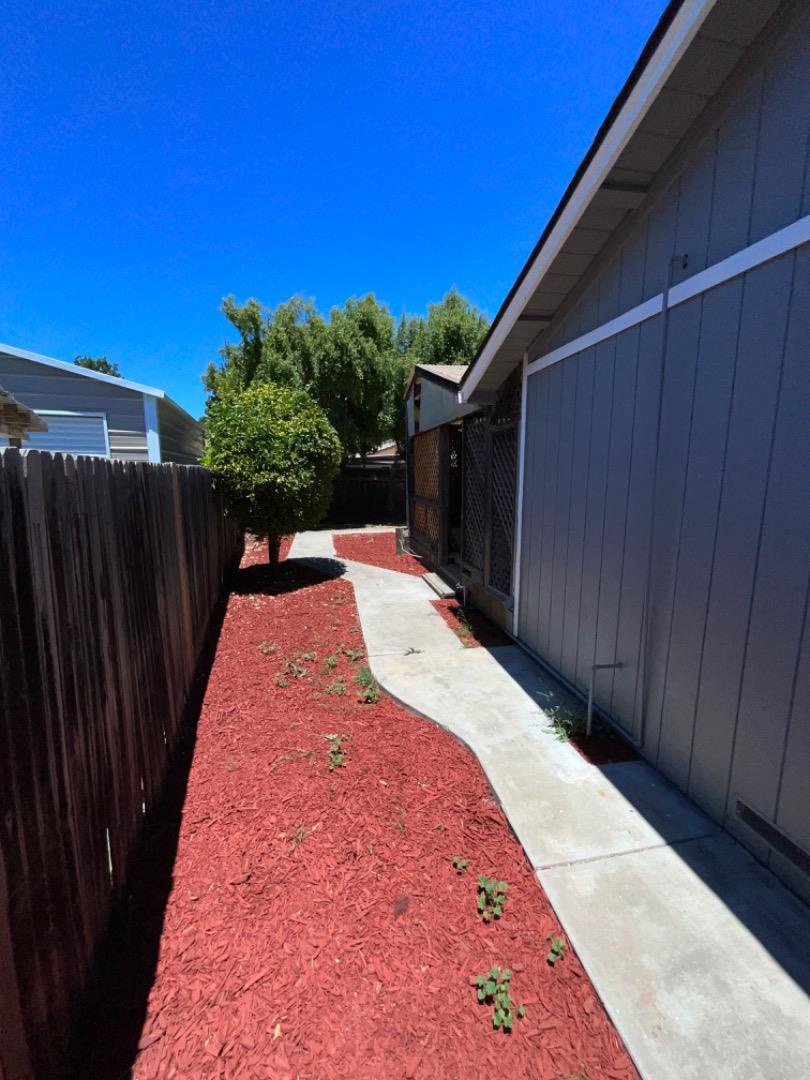 1231 Morey Circle Hollister, CA 95023 - Photo 12 of 16 Gallery Image 12