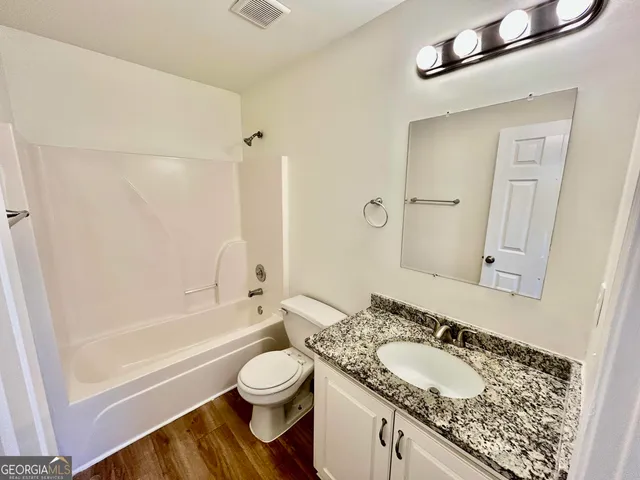 $325,000 | 158 Shadowbrooke Circle Southwest, Loganville, GA 30052