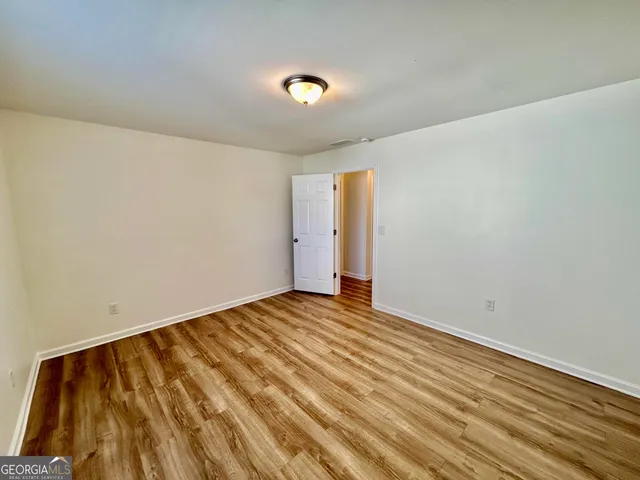 $325,000 | 158 Shadowbrooke Circle Southwest, Loganville, GA 30052